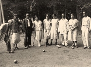 Пансионат, игра в крокет. Вера Алексеевна Павлова (пятая слева), имена других игроков не сохранились.